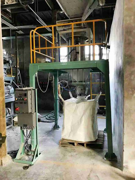 噸包定量稱現(xiàn)場