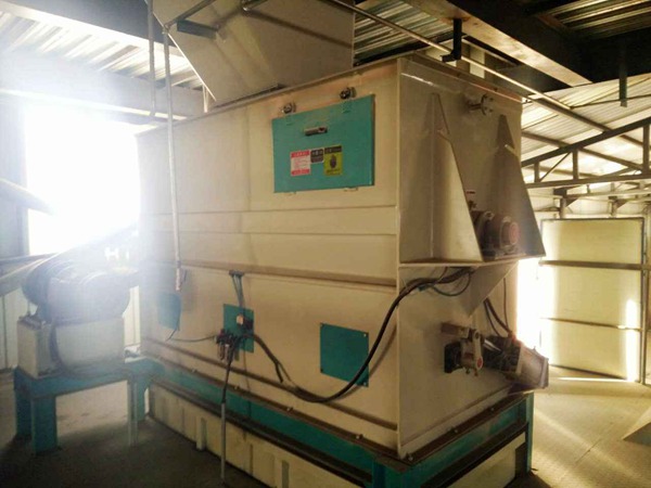 混合機現(xiàn)場